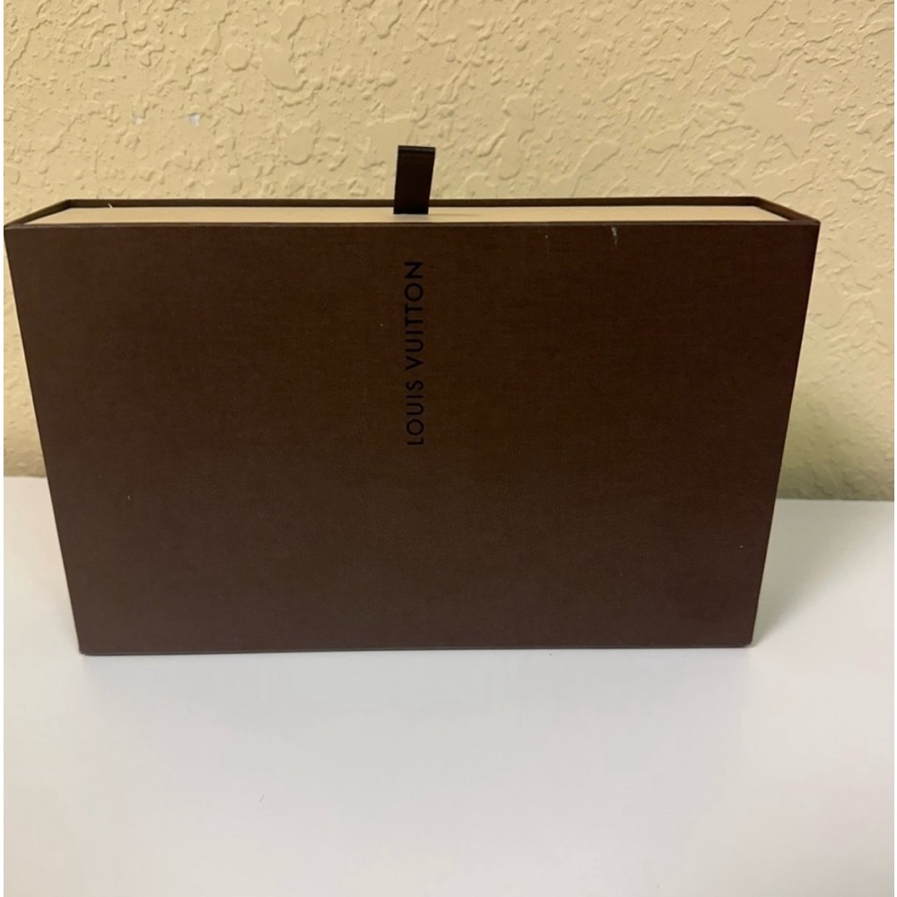LV LONG WALLET BOX